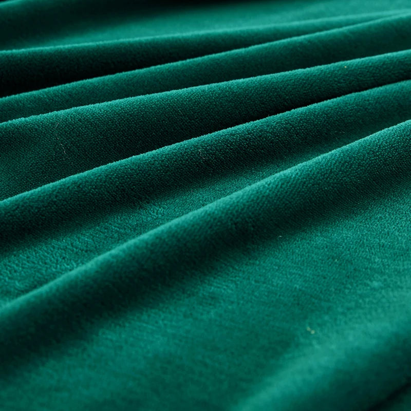 A fitted sheet with elastic edges designed to snugly cover a mattress, ensuring a smooth and secure fit that prevents shifting during use. Made from soft, breathable fabric, this sheet enhances sleeping comfort while protecting the mattress from dust and stains