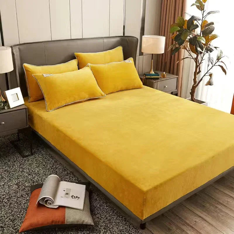 A fitted sheet with elastic edges designed to snugly cover a mattress, ensuring a smooth and secure fit that prevents shifting during use. Made from soft, breathable fabric, this sheet enhances sleeping comfort while protecting the mattress from dust and stains