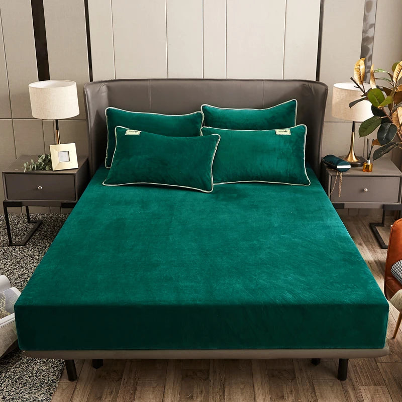 A fitted sheet with elastic edges designed to snugly cover a mattress, ensuring a smooth and secure fit that prevents shifting during use. Made from soft, breathable fabric, this sheet enhances sleeping comfort while protecting the mattress from dust and stains