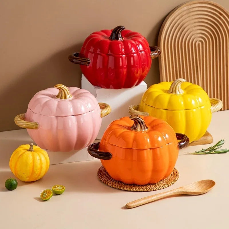 Elegant ceramic bowl with a matching lid, featuring a smooth glazed finish. Ideal for serving soups, stews, or storing leftovers while keeping food warm