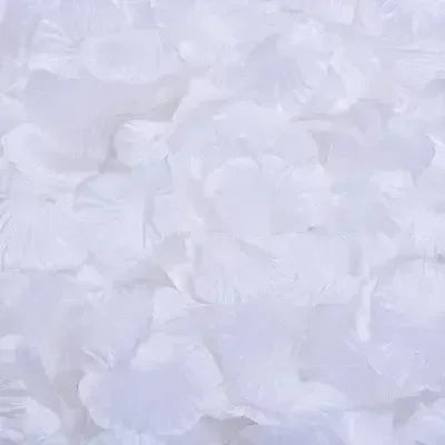 Pétalos de rosa artificiales falsos