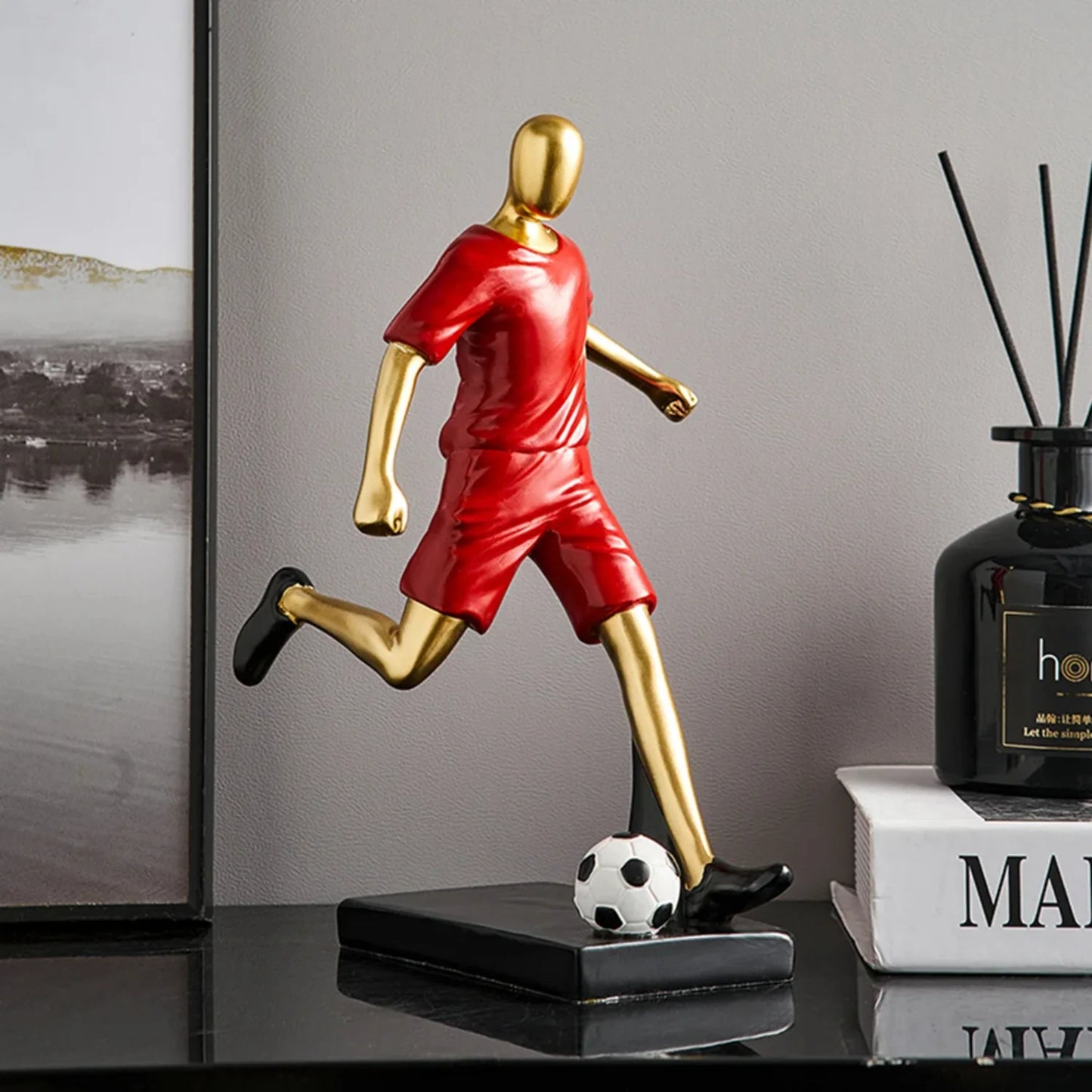 Estatua de resina de jugador de fútbol