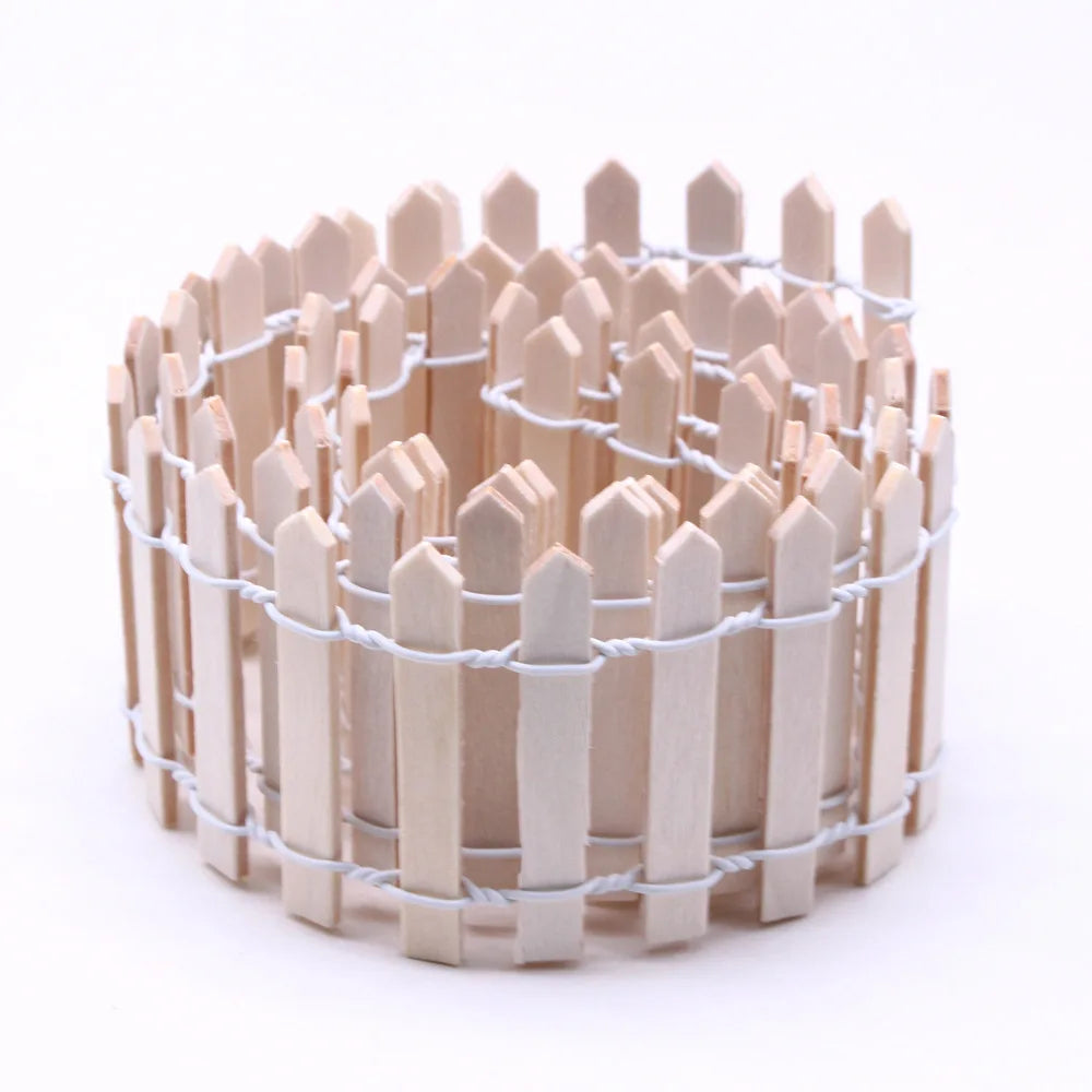 Mini valla de madera decorativa