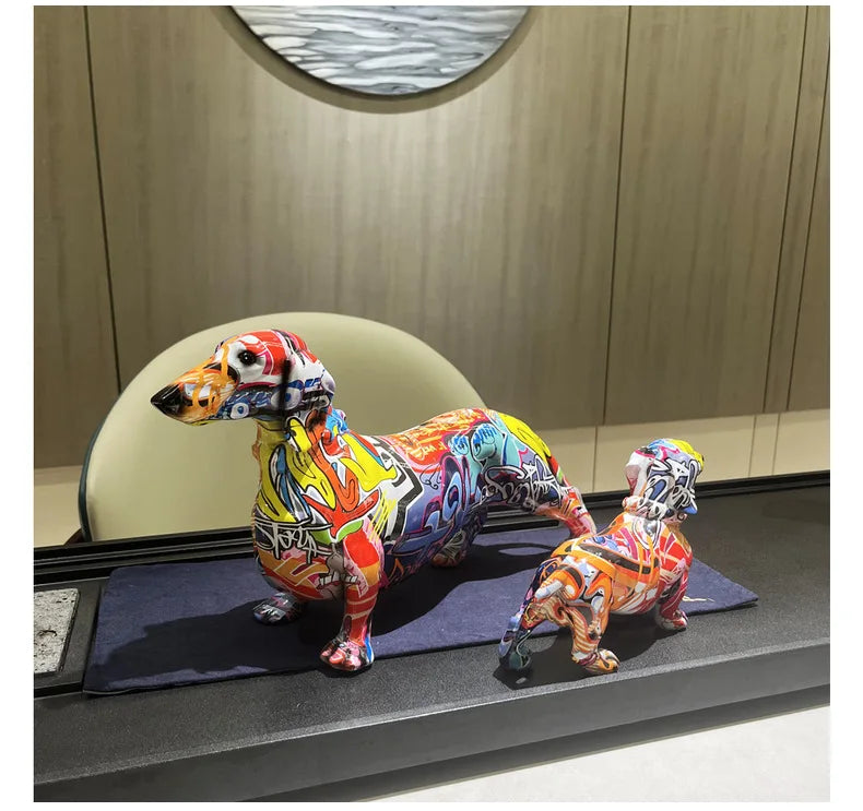 Figura de perro salchicha de colores