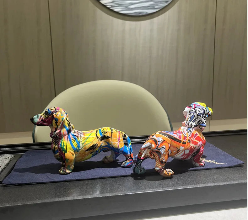 Figura de perro salchicha de colores