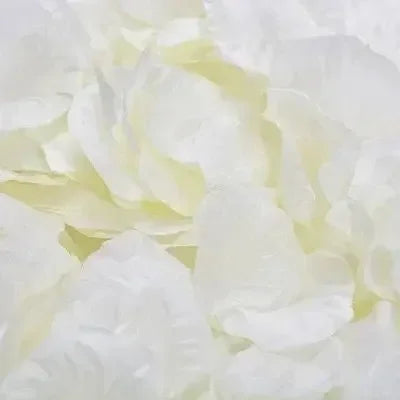 Pétalos de rosa artificiales falsos