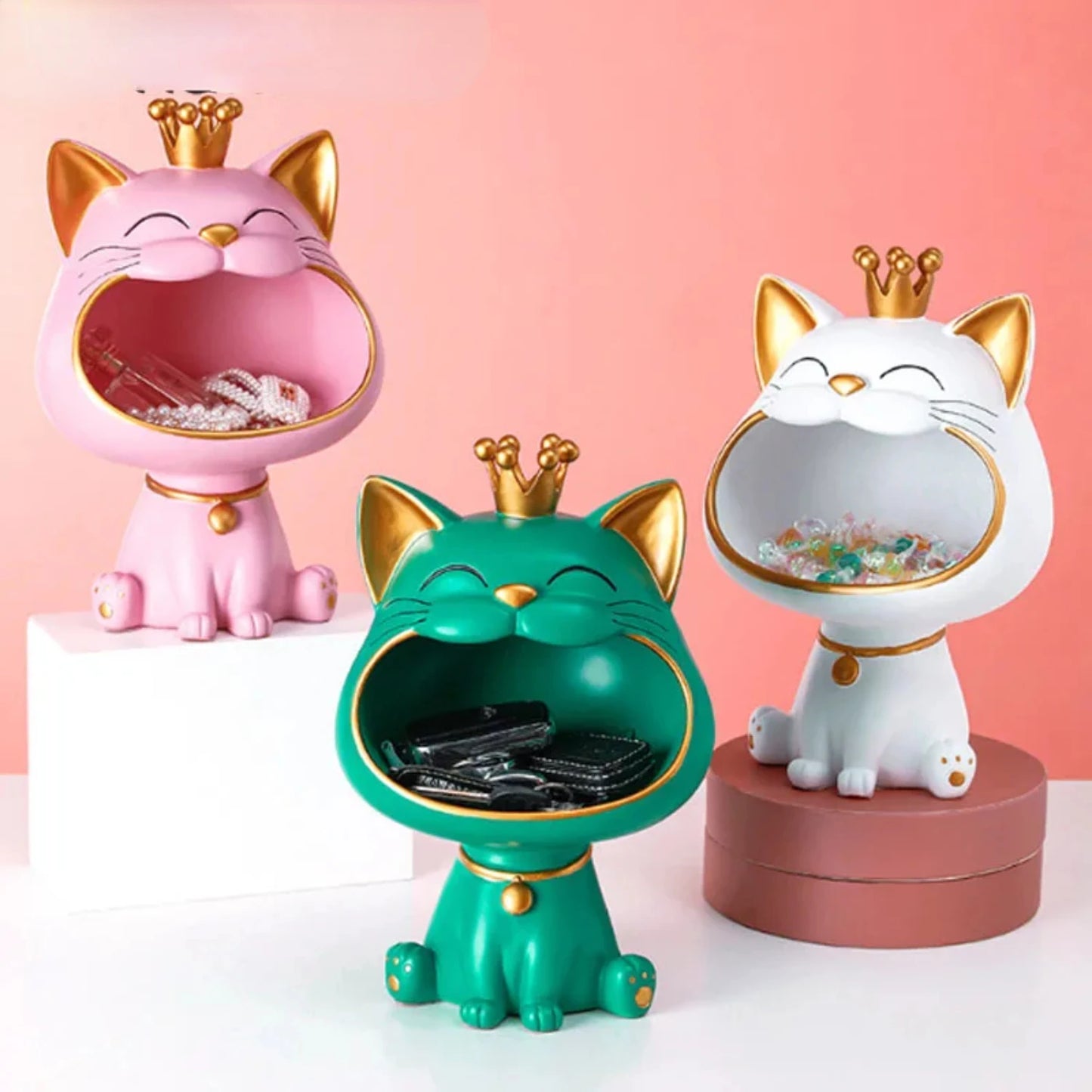 Lucky Cat Statue